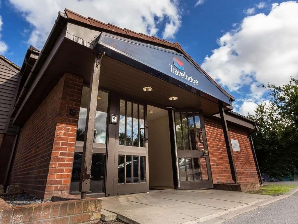 Travelodge Southampton Истли Экстерьер фото