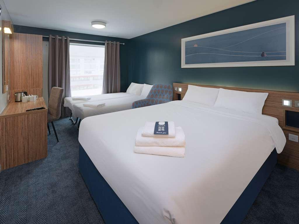 Travelodge Southampton Истли Номер фото