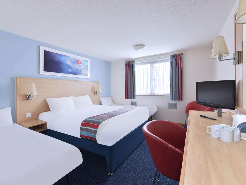 Travelodge Southampton Истли Номер фото