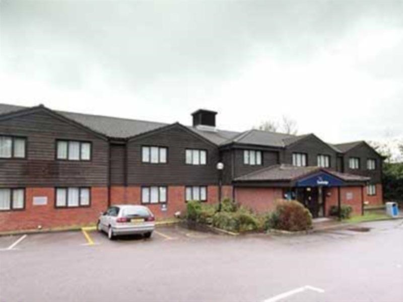 Travelodge Southampton Истли Экстерьер фото